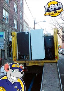 1844junkrat-refrigerator-removal-nyc